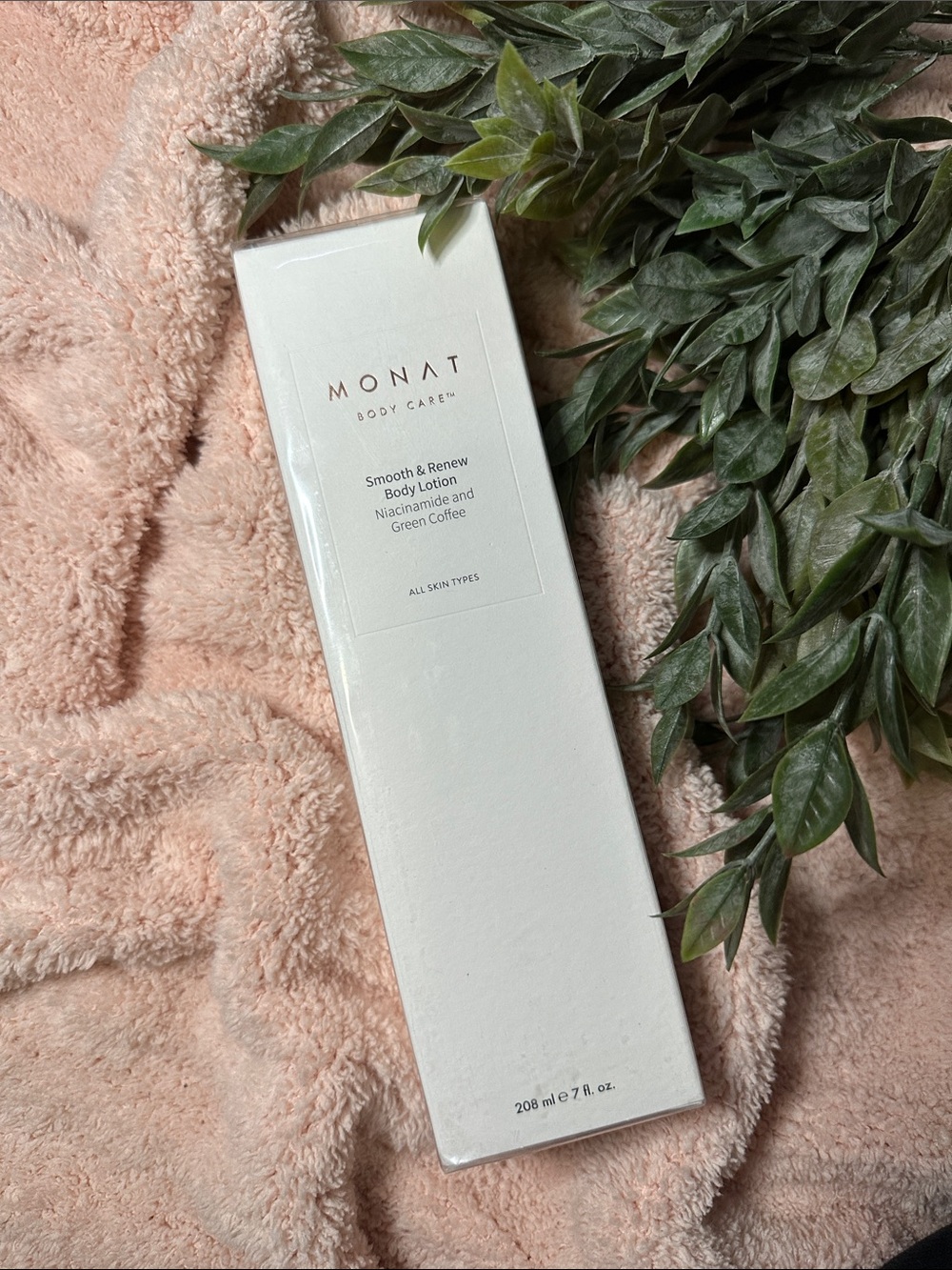 new, Smooth & Renew Body Lotion - full size, monat